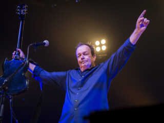 Luister terug:| Special rondom Thé Lau