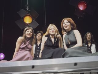 In 1977 op #1: 'My Broken Souvenirs'