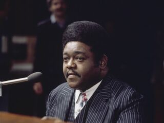 Dit hoor je maandag 18 november in de NPO Radio 5 Evergreen Top 1000