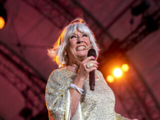 Willeke Alberti wil weer optreden