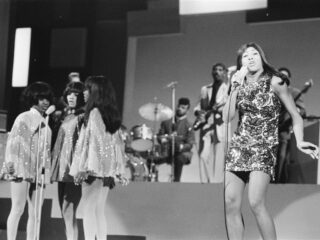 Tina Turner covert James Brown