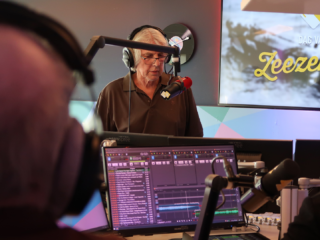 Luister de Dag van de Zeezenders terug