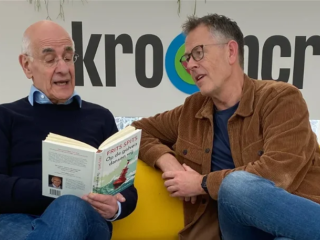 Frits Spits omhelst Nederlandstalige favorieten, luister alle verhalen terug
