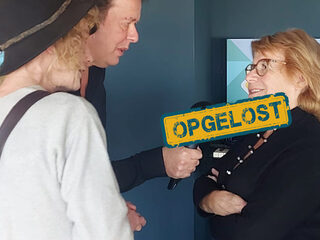 halfzus van overleden vriend Elly Leenders