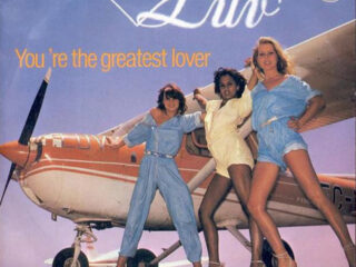 Luv' op één in de Top 40