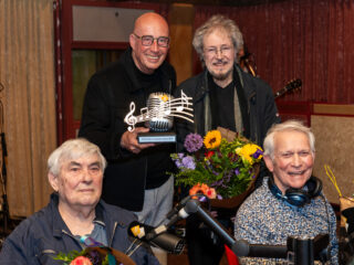 The Cats ontvangt NPO Radio 5 Evergreen Award