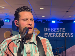 Evergreen Top 1000 Party: Beluister & bekijk de optredens