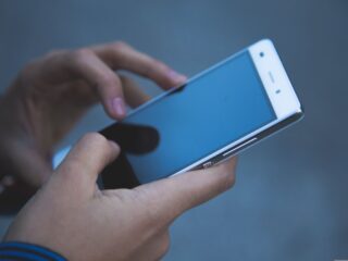 Denk mee over NPO Luister: Wordt lid van het testpanel