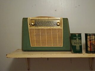 Luister naar Zeezender jingles