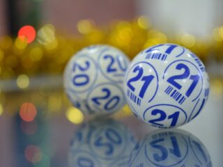 Speel Muziekbingo