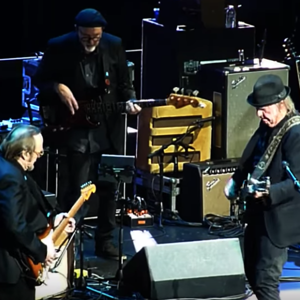 Neil Young jamt met Stephen Stills