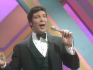 In 1965 in de winkel: 'It's Not Unusual'