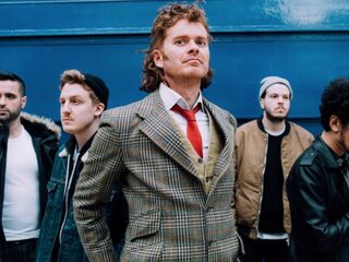 Mamas Gun in De Max!