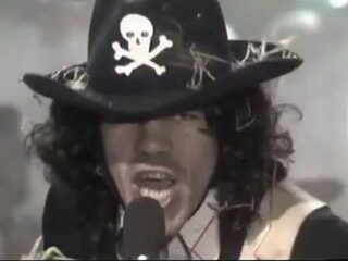 Het verhaal achter 'Oerend Hard' van Normaal