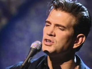 Chris Isaak met 'Wicked Game'