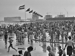 HET IS ZOMER: Openluchttheater van het Sentiment