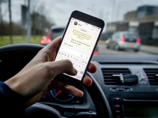 Appen achter het stuur: levensgevaarlijk