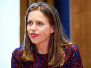 Carola Schouten