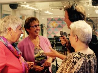 RadioReuzen over Adres Onbekend