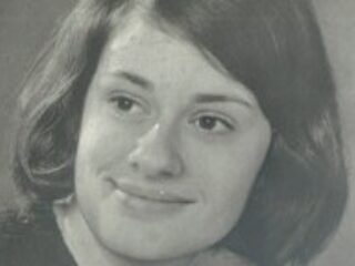 Uit Het Oog: De jongen achter de branddeur (S03)