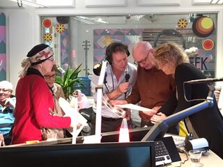 gevonden: twee vriendinnen van zus Carla