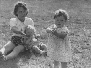 Gevonden: Nog meer herinneringen aan moeder Reina