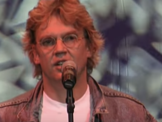 'Zelfs Je Naam Is Mooi' van Henk Westbroek