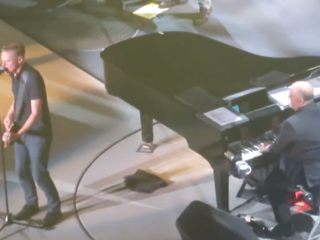 Bryan Adams en Billy Joel zingen 'Summer Of '69'