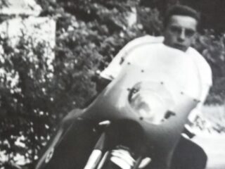 Nog niet gevonden: meisje dat achterop de motor zat