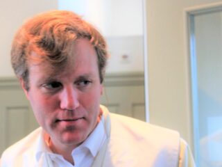 12 augustus: God tussen de goden