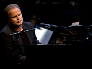 Herbert Grönemeyer's 'Halt Mich'