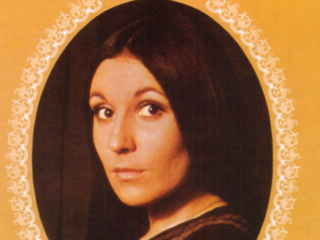 Vandaag op 1: Julie Covington