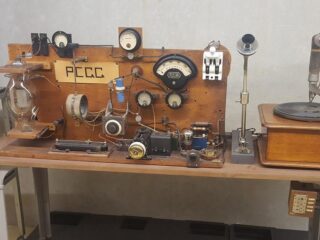 100 jaar radio live vanuit de Beukstraat