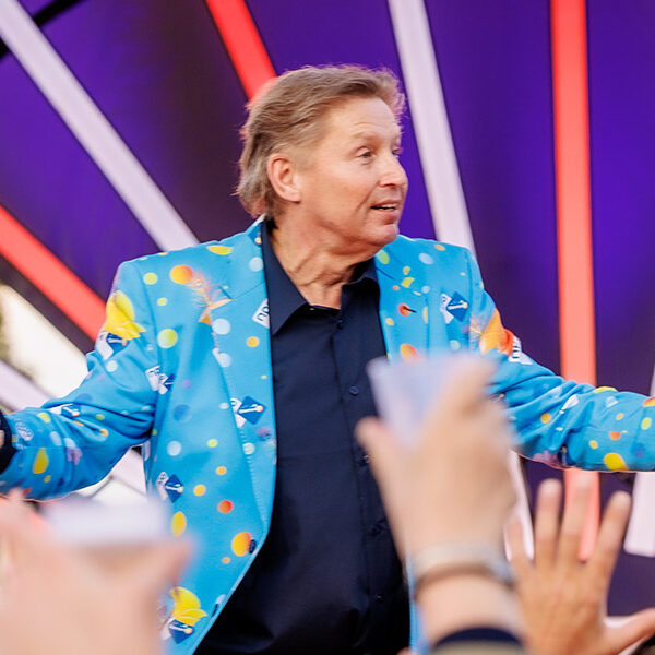 Jan Paparazzi stemt op deze liedjes voor de Nederlandstalige Top 1000