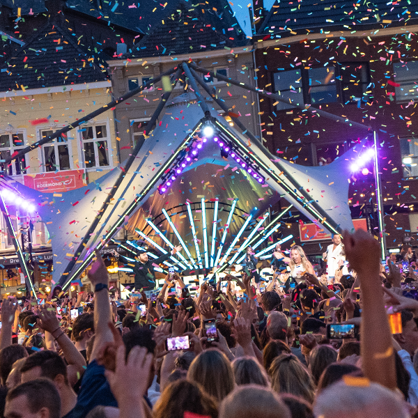 Op deze dagen is het Muziekfeest in Zeewolde te zien op TV