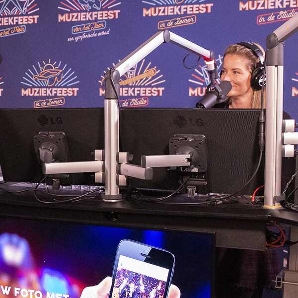 Sterren NL Radio op FM-frequentie tijdens het Muziekfeest van het Jaar