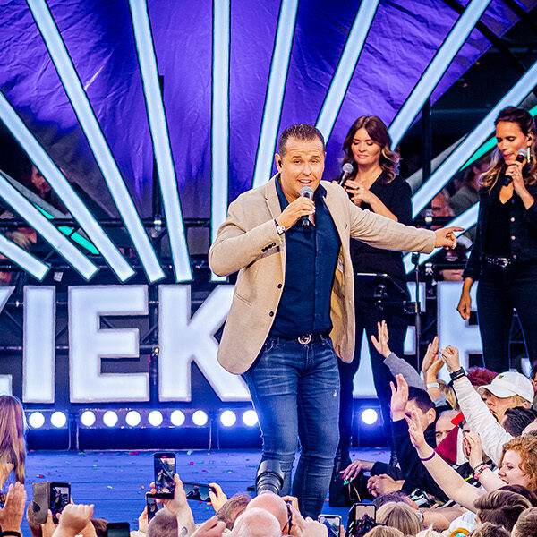 John West brengt duet met Jan Smit uit