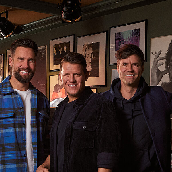 Nick, Simon en Kees op zoek naar The Beatles