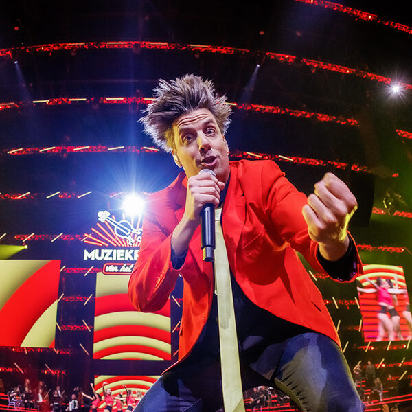 Muziekfeest de Podcast - #2 Rob Kemps: "Ik heb nog nooit gehad dat de zaal niet meeging"