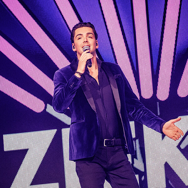 Yves Berendse treedt op tijdens het Muziekfeest van het Jaar