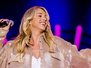 Emma Heesters, Rolf Sanchez en Jeangu Macrooy vormen jury Junior Eurovisie Songfestival