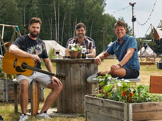 'De 3 Sterren Camping' van Nick, Simon en Kees is opnieuw geopend!