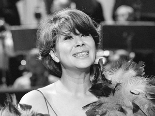 Half zes, half zacht: Anneke Grönloh met 'Hasta la viesta mañana'