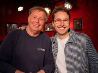 Luister hier de Jan Paparazzi Show met Chris Bauer terug