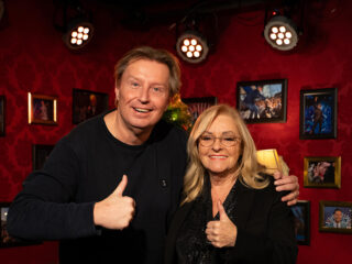 Muzieklegende Corry Konings was te gast in de Jan Paparazzi Show!