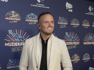 Frank van Etten maakt drie nieuwe gastartiesten bekend voor 'Feestje op wielen'