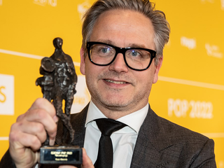 Guus Meeuwis onderscheiden met Edison-oeuvreprijs