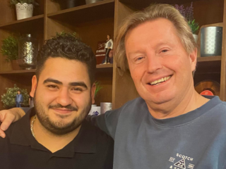 Ammar te gast in de Jan Paparazzi Show