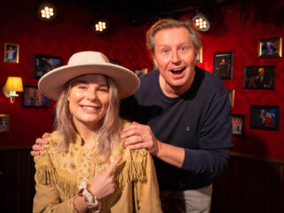 Luister hier de Jan Paparazzi Show met Jorieke Sterken terug