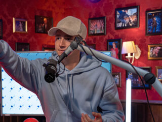 Mart: "Laat me' van Ramses Shaffy hoort op nummer 1 te staan''